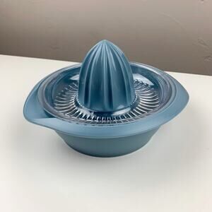 Westmark Citrus Press Manual Juicer Blue Plastic Orange Lemon Lime